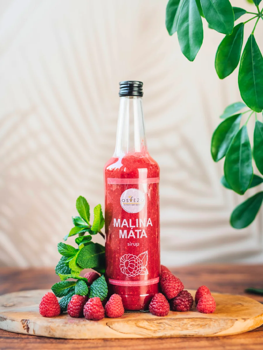 Osvěžo Malinový sirup s mátou 500 ml – pohled zepředu